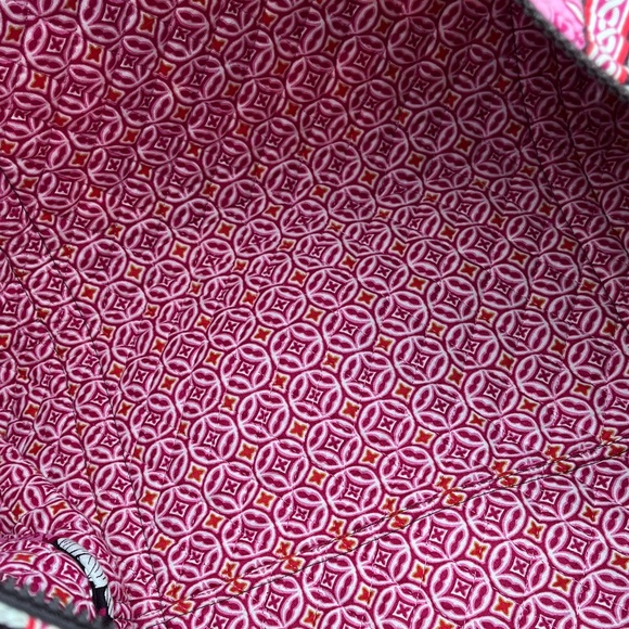 Vera Bradley Quilted Duffle Bag Mod Floral Pink Brown 22" Top Zipper Travel - Picture 8 of 14